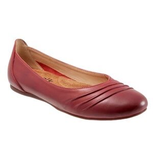 NIB Trotters Softwalk Dark Red 100% Leather Ballet Flats Comfort Shoes Size 7